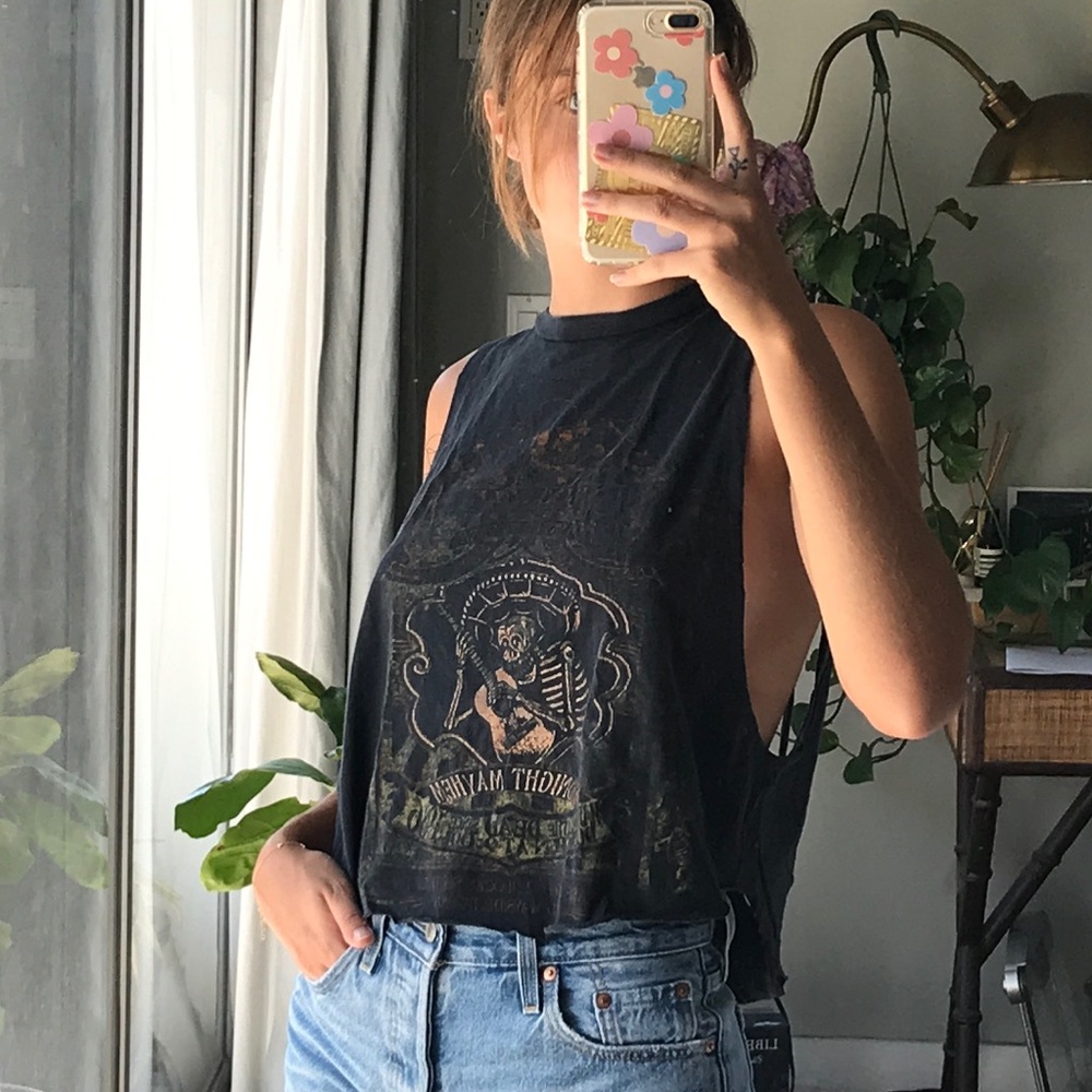 Distressed muscle Tshirt